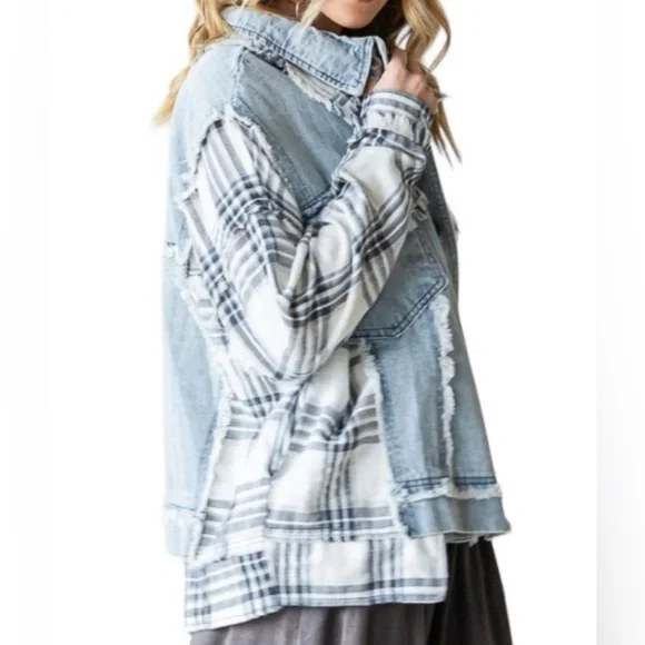Oli & Hali NWT Blue/White Jean Jacket w oversized snap buttons and plaid sleeves - Picture 5 of 16